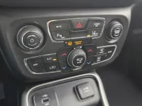 Jeep Compass thumbnail 20