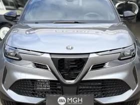 Alfa Romeo Junior 1.2 Turbo Hybrid Ibrida Speciale thumbnail 3