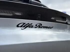 Alfa Romeo Junior 1.2 Turbo Hybrid Ibrida Speciale thumbnail 23