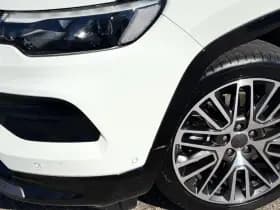 Jeep Compass 4xe 240 Plug-in Hybrid Electric Summit | Safety Pack | Premium Pack | Winter Pack | thumbnail 16