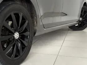 Volkswagen Golf 1.5 TSI Highline Business R | Schuif-Kanteldak | Apple-Android | Parkeercamera thumbnail 15