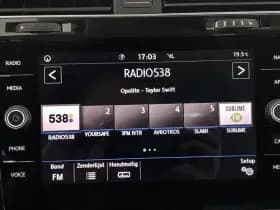 Volkswagen Golf 1.5 TSI Highline Business R | Schuif-Kanteldak | Apple-Android | Parkeercamera thumbnail 17