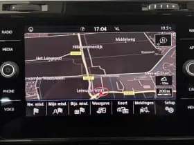 Volkswagen Golf 1.5 TSI Highline Business R | Schuif-Kanteldak | Apple-Android | Parkeercamera thumbnail 20