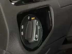 Volkswagen Golf 1.5 TSI Highline Business R | Schuif-Kanteldak | Apple-Android | Parkeercamera thumbnail 26