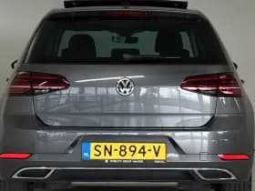 Volkswagen Golf 1.5 TSI Highline Business R | Schuif-Kanteldak | Apple-Android | Parkeercamera thumbnail 9