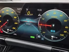 Mercedes-Benz GLA 250 e AMG Line | Schuif-kanteldak | Apple-Android | Navigatie thumbnail 14