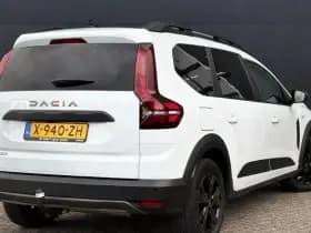 Dacia Jogger 1.6 Hybrid 140 Extreme 7-persoons | Apple-Android | Trekhaak | Dealonderhouden thumbnail 4