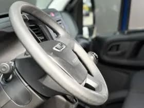 Iveco Daily 35S12V 2.3 352 H2 | 3-zits | Trekhaak | Parkeersensoren thumbnail 10