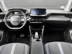 Peugeot 2008 1.2 PureTech Allure | Schuif-kanteldak | Apple-Android | Trekhaak thumbnail 4