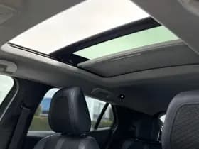 Peugeot 2008 1.2 PureTech Allure | Schuif-kanteldak | Apple-Android | Trekhaak thumbnail 5