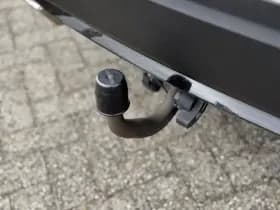 Peugeot 2008 1.2 PureTech Allure | Schuif-kanteldak | Apple-Android | Trekhaak thumbnail 10