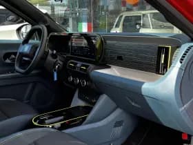 Fiat Grande Panda RED 11kW 44 kWh | Apple-Android | Cruise Control | Parkeersensoren thumbnail 2