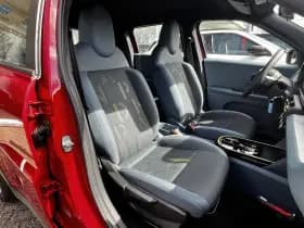 Fiat Grande Panda RED 11kW 44 kWh | Apple-Android | Cruise Control | Parkeersensoren thumbnail 10