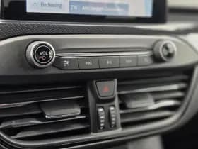 Ford Focus thumbnail 17
