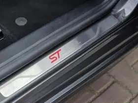 Ford Focus thumbnail 25