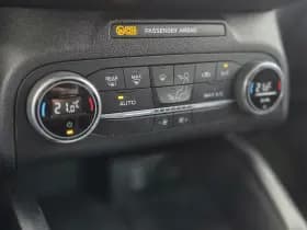 Ford Focus 1.5 EcoBoost ST Line Business | Apple-Android | Trekhaak | Dealeronderhouden thumbnail 9