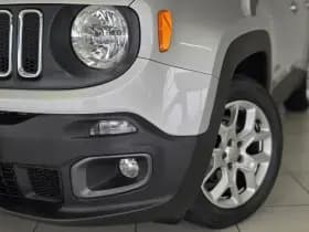Jeep Renegade thumbnail 19