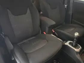 Jeep Renegade thumbnail 6