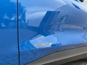 Ford Mustang thumbnail 12