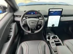 Ford Mustang thumbnail 19