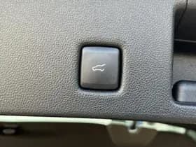 Ford Kuga thumbnail 9
