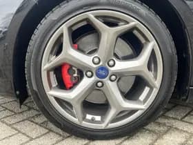 Ford Focus thumbnail 5