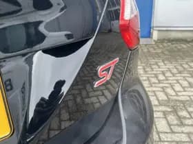 Ford Focus thumbnail 8