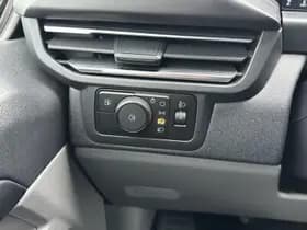 Ford Tourneo thumbnail 31