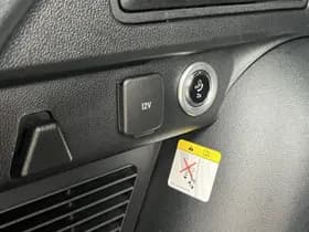 Ford Kuga thumbnail 12