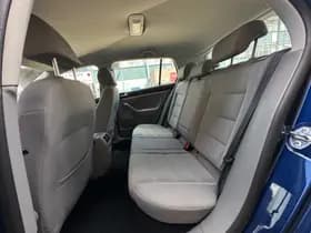 Volkswagen Golf thumbnail 12