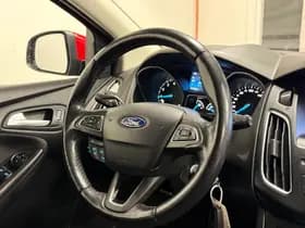 Ford Focus thumbnail 14