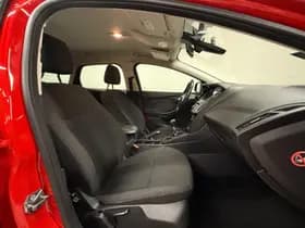 Ford Focus thumbnail 10