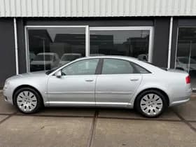 Audi A8 thumbnail 8