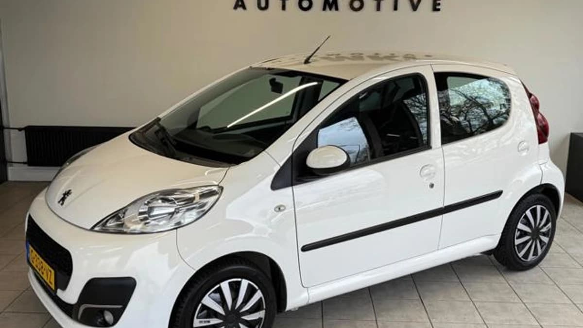 Peugeot 107 — foto 1