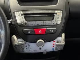 Peugeot 107 thumbnail 13