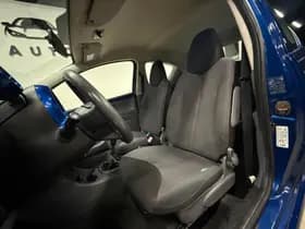 Toyota Aygo thumbnail 11