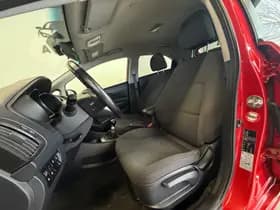 Kia Rio thumbnail 11