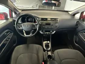 Kia Rio thumbnail 10