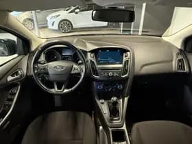 Ford Focus thumbnail 10