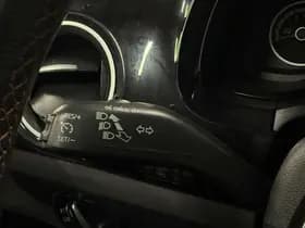 Volkswagen Up! thumbnail 16