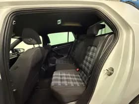 Volkswagen Golf thumbnail 12