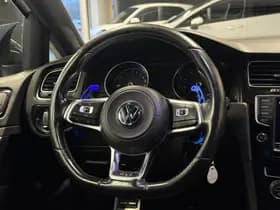 Volkswagen Golf thumbnail 16