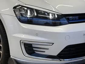 Volkswagen Golf thumbnail 17