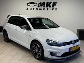 Volkswagen Golf thumbnail 3
