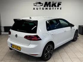 Volkswagen Golf thumbnail 5