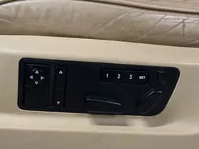 Volkswagen Touareg thumbnail 17