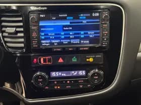 Mitsubishi Outlander thumbnail 14