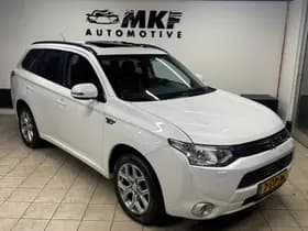 Mitsubishi Outlander thumbnail 3