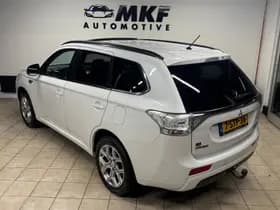 Mitsubishi Outlander thumbnail 4