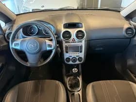 Opel Corsa thumbnail 10